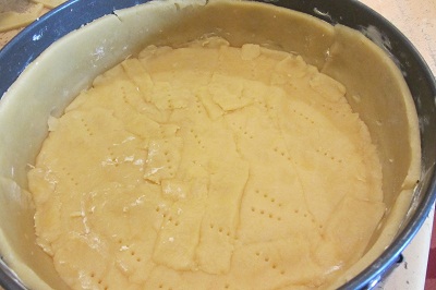 Киш с картофено пюре, пиле и лук — стъпка 8