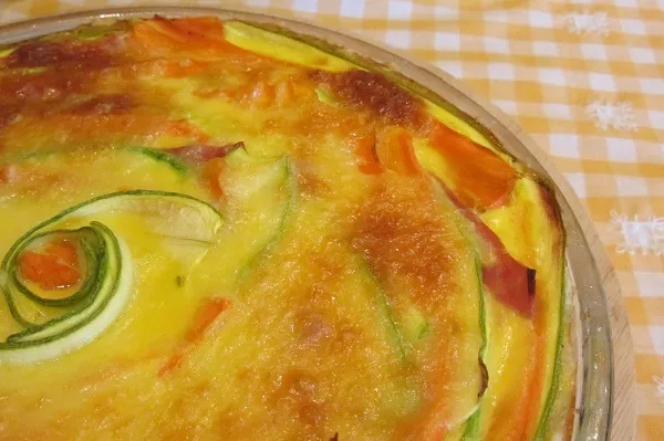 Киш с моркови, тиквички и картофи