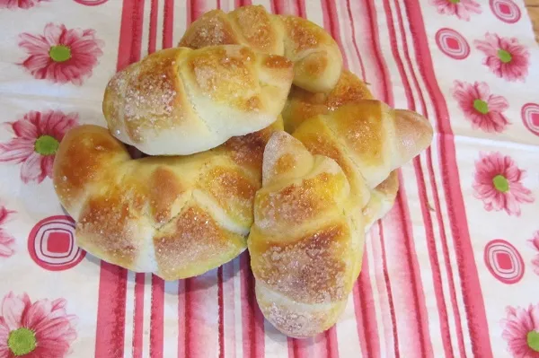 Кифлички с пълнеж