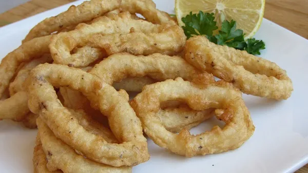 Панирани калмари - как да останат крехки и вкусни