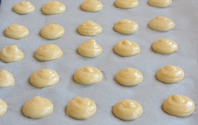 Шоколадов крокембуш (Croquembouche) - как да направим кула от еклери — стъпка 2