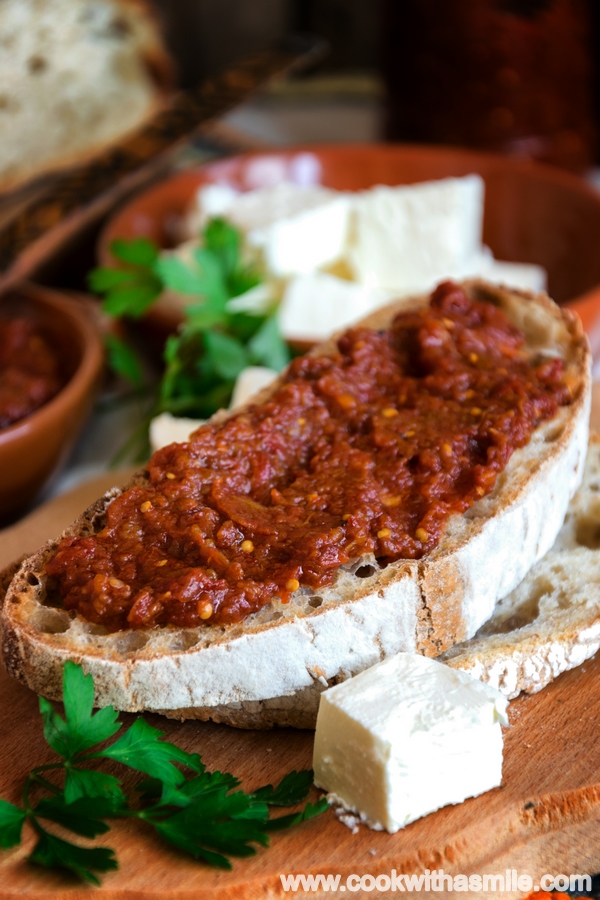 Домашна лютеница - традиционна, селска, едросмляна и вкусна — стъпка 11